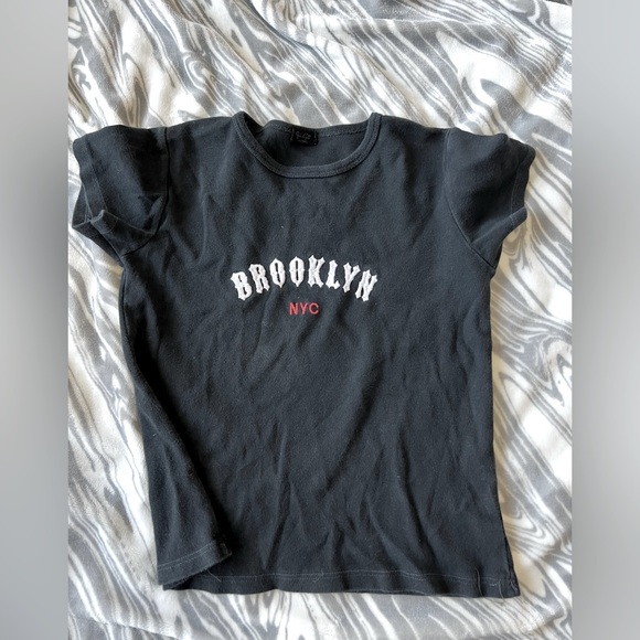 Brandy Melville crop top - Picture 1 of 2